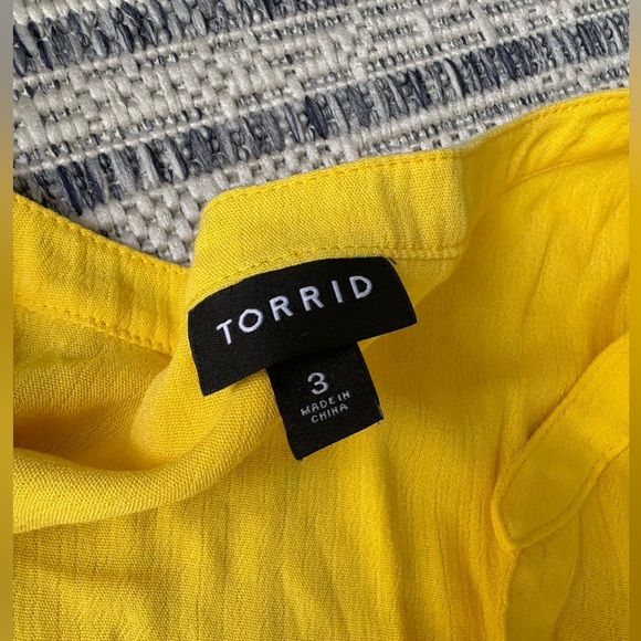 TORRID TOP - Picture 2 of 3